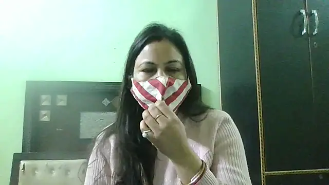 Snapshot of couplesuni chatting on 10, 2, 2025 couplesuni online show from 10, 2, 2025