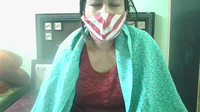 Snapshot of couplesuni chatting on 14, 2, 2025 couplesuni online show from 14, 2, 2025