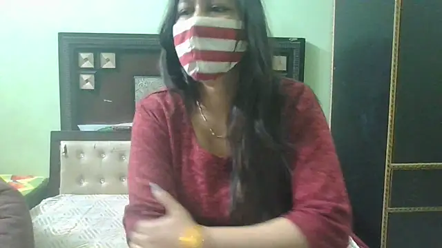 Snapshot of couplesuni chatting on 21, 2, 2025 couplesuni online show from 21, 2, 2025