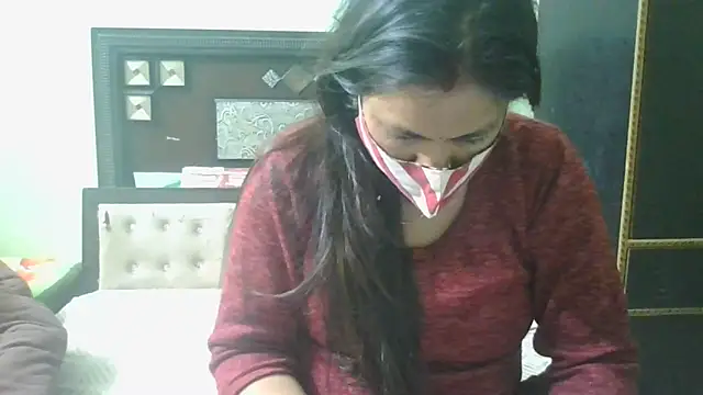 Snapshot of couplesuni chatting on 21, 2, 2025 couplesuni online show from 21, 2, 2025