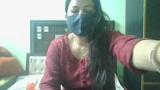 Snapshot of couplesuni chatting on 23, 2, 2025 couplesuni online show from 23, 2, 2025