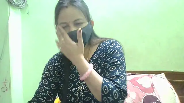 Snapshot of couplesuni chatting on 9, 3, 2025 couplesuni online show from 9, 3, 2025