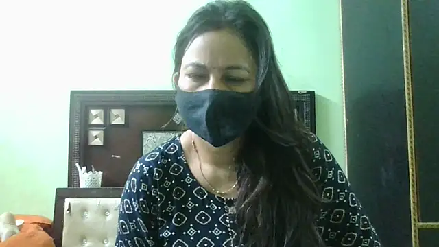 Snapshot of couplesuni chatting on 10, 3, 2025 couplesuni online show from 10, 3, 2025