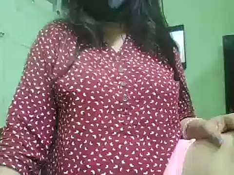 Snapshot of couplesuni chatting on 18, 3, 2025 couplesuni online show from 18, 3, 2025