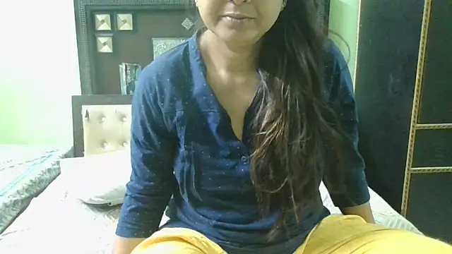 Snapshot of couplesuni chatting on 20, 3, 2025 couplesuni online show from 20, 3, 2025