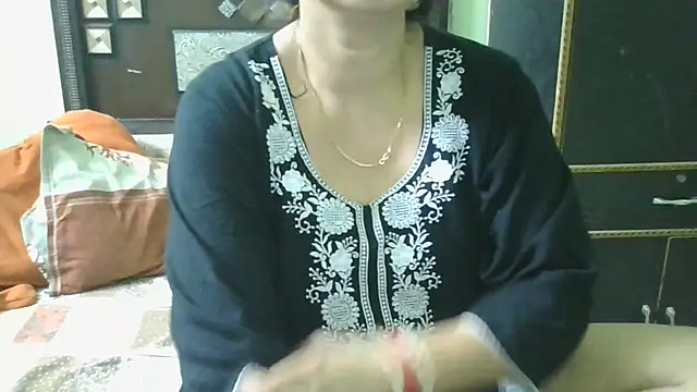 Snapshot of couplesuni chatting on 27, 9, 2025 couplesuni online show from 27, 9, 2025