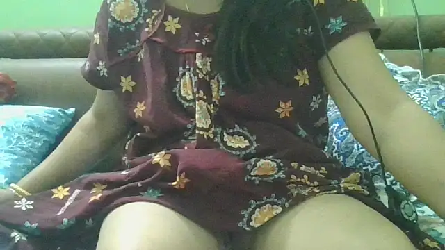 Snapshot of couplesuni chatting on 6, 11, 2025 couplesuni online show from 6, 11, 2025