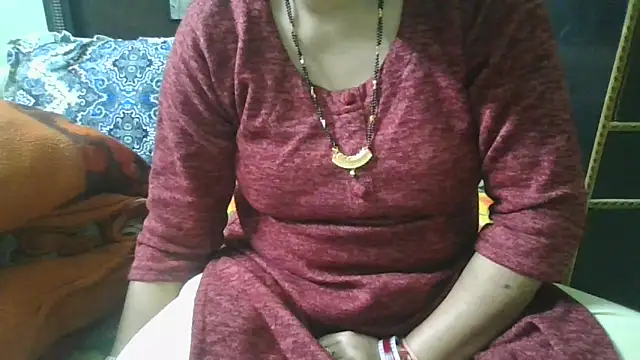 Snapshot of couplesuni chatting on 23, 11, 2025 couplesuni online show from 23, 11, 2025