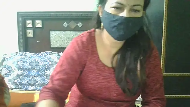 Snapshot of couplesuni chatting on 25, 11, 2025 couplesuni online show from 25, 11, 2025