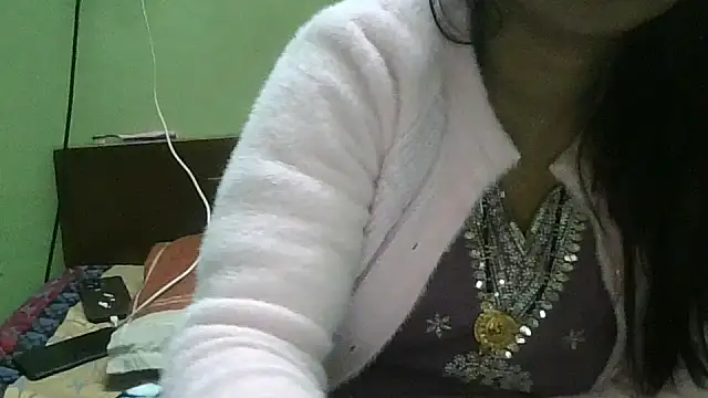 Snapshot of couplesuni chatting on 3, 12, 2025 couplesuni online show from 3, 12, 2025