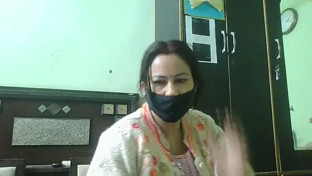 Snapshot of couplesuni chatting on 5, 12, 2025 couplesuni online show from 5, 12, 2025