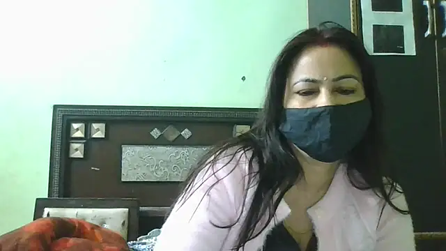 Snapshot of couplesuni chatting on 15, 12, 2025 couplesuni online show from 15, 12, 2025