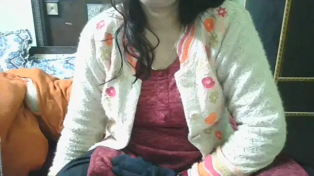 Snapshot of couplesuni chatting on 17, 12, 2025 couplesuni online show from 17, 12, 2025