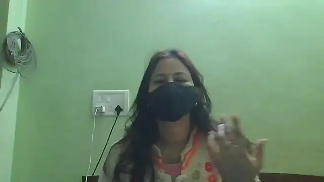 Snapshot of couplesuni chatting on 5, 2, 2026 couplesuni online show from 5, 2, 2026