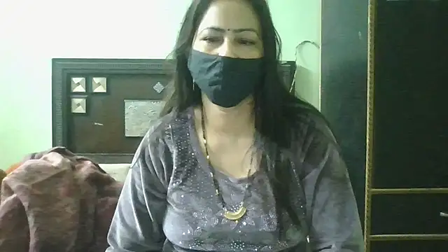 Snapshot of couplesuni chatting on 18, 2, 2026 couplesuni online show from 18, 2, 2026