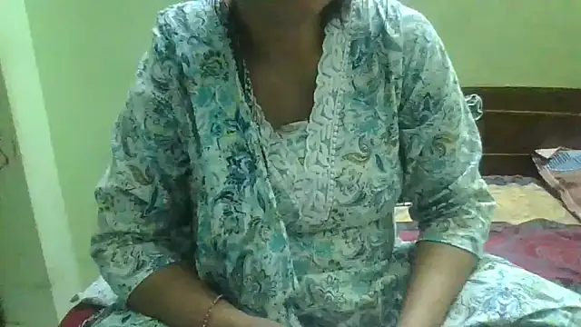 Snapshot of couplesuni chatting on 13, 3, 2026 couplesuni online show from 13, 3, 2026