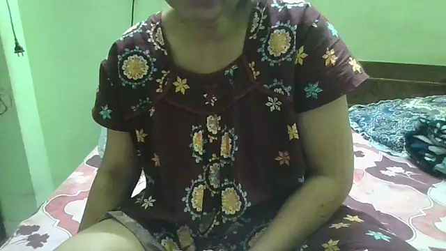 Snapshot of couplesuni chatting on 18, 3, 2026 couplesuni online show from 18, 3, 2026