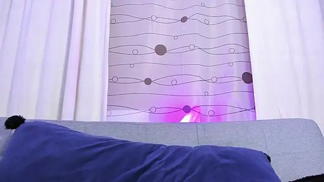 LukaCastillo online show from 6, 3, 2025