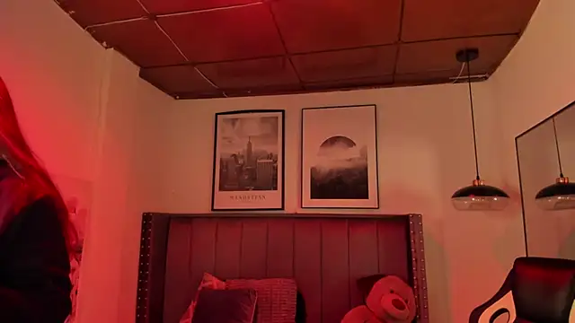 Alaia Cute online show from 17, 10, 2025