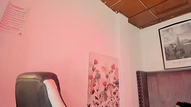 Alaia Cute online show from 26, 11, 2025