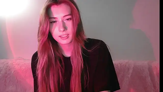 Snapshot of ErikaShyy chatting on 30, 12, 2024 ErikaShyy online show from 30, 12, 2024