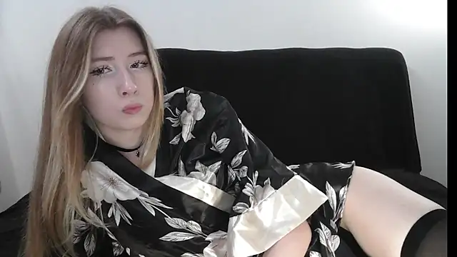 ErikaShyy online show from 11, 6, 2026