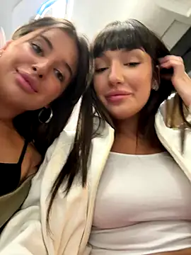 Snapshot of Sophie_Avory chatting on 8, 10, 2025 Sophie Avory online show from 8, 10, 2025