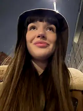 Sophie Avory online show from 25, 11, 2025