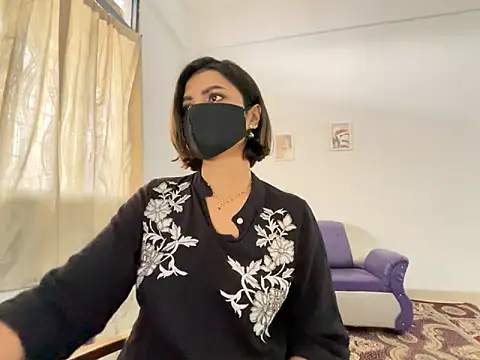 MaYaa  11 online show from 21, 1, 2025