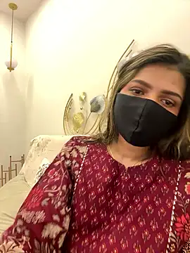 MaYaa  11 online show from 11, 1, 2026