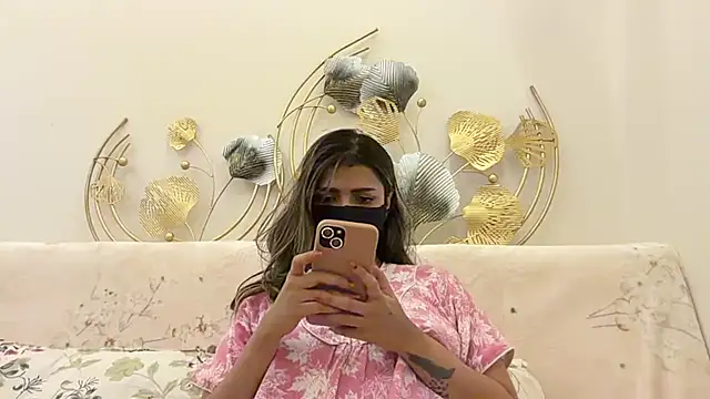 MaYaa  11 online show from 7, 5, 2026