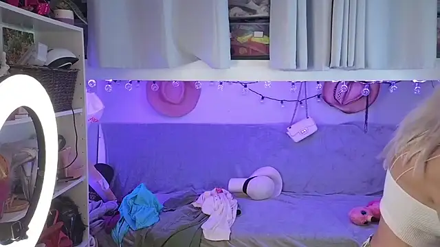 cunty tranny lydia online show from 26, 6, 2026