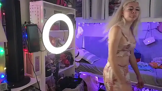 cunty tranny lydia online show from 1, 8, 2026