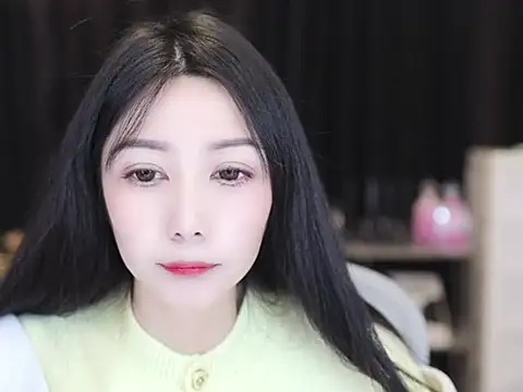 Nuyoah-77 online show from 20, 11, 2025