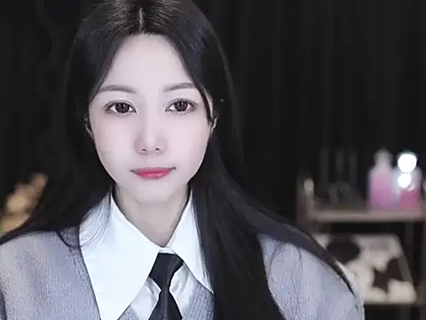 Nuyoah-77 online show from 8, 3, 2026