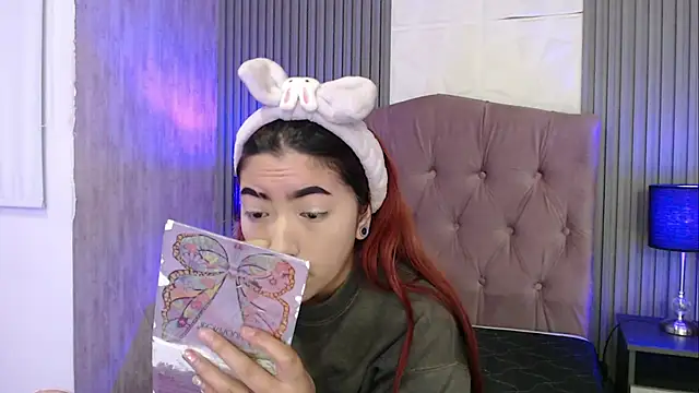 Mia Rinn online show from 6, 11, 2025