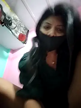 Hotty-Divya online show from 9, 4, 2026