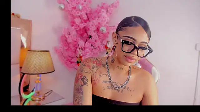 Mia Jansen online show from 7, 12, 2024