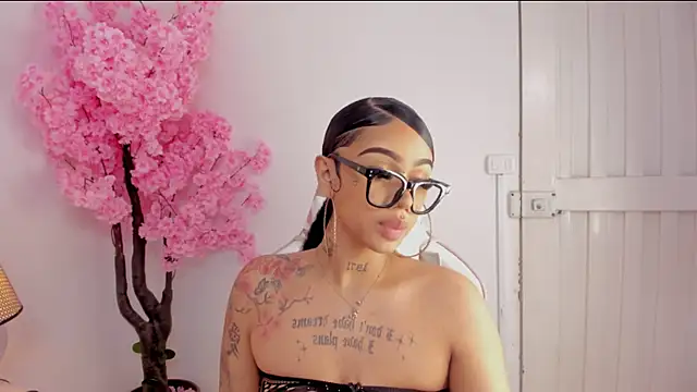 Mia Jansen online show from 10, 2, 2025