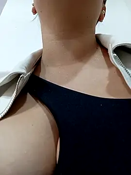 Lesly 10- online show from 19, 10, 2025