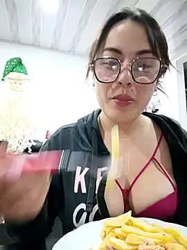 Lesly 10- online show from 12, 11, 2025