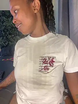 Snapshot of InkLady444 chatting on 15, 12, 2024 InkLady444 online show from 15, 12, 2024