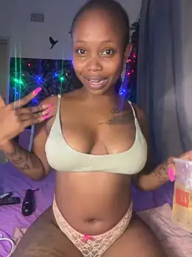 Snapshot of InkLady444 chatting on 5, 2, 2025 InkLady444 online show from 5, 2, 2025