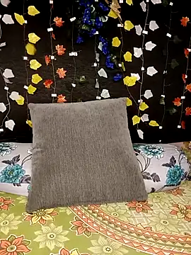 Snapshot of Sony-Model chatting on 4, 10, 2025 Sony-Model online show from 4, 10, 2025