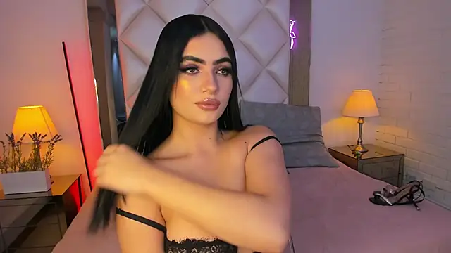 KimRoussee online show from 13, 12, 2024