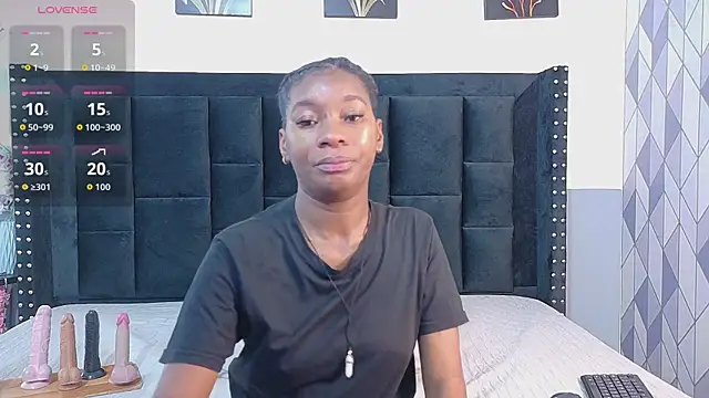 Snapshot of petitelittleebony chatting on 16, 7, 2026 petitelittleebony online show from 16, 7, 2026