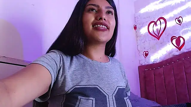 SarahStones online show from 21, 2, 2025