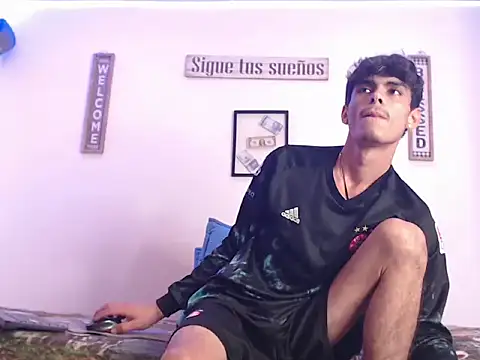 Snapshot of harrytomson_1 chatting on 30, 1, 2025 harrytomson 1 online show from 30, 1, 2025