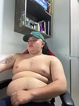 Snapshot of AndresChuboi chatting on 18, 11, 2025 AndresChuboi online show from 18, 11, 2025