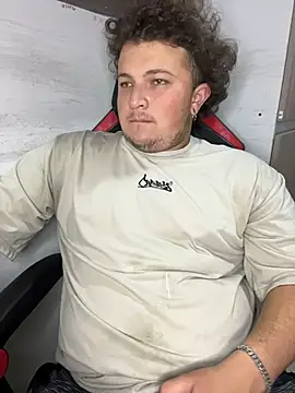 Snapshot of AndresChuboi chatting on 2, 12, 2025 AndresChuboi online show from 2, 12, 2025